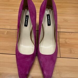 Nine West Women's Fuchsia Suede Heels